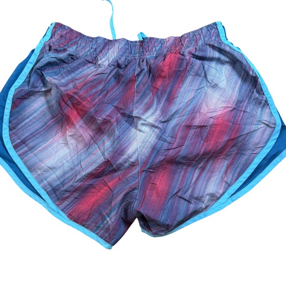 Lot of 5 Nike Women's Dri-FIT Running Shorts & Tee Bundle - Size M - Tempo Style - Picture 6 of 16